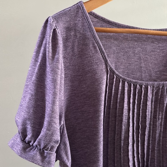 Women’s XL, Violet shade of purple, Scoop neck, shirt. - Picture 3 of 6